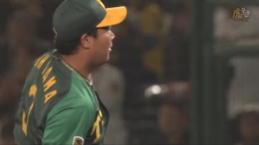 【堅守】7回表、#大山悠輔 選手がヒット性の打球をナイスキャッチ！#西勇輝 投手を救うビッグプレー！